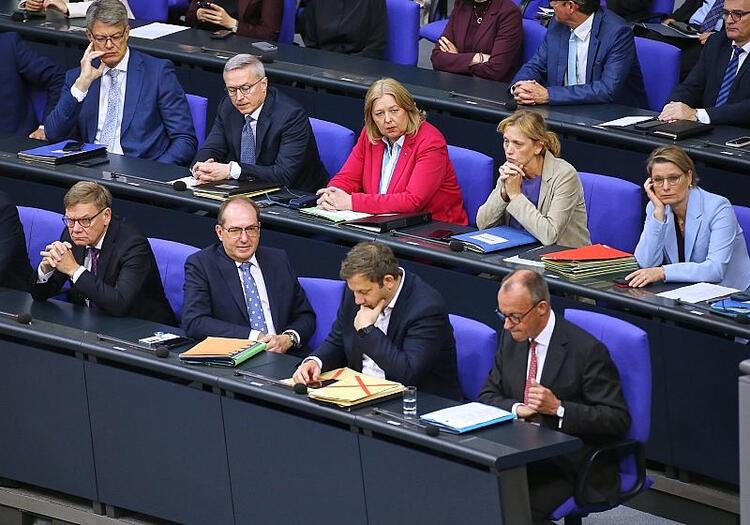 Minister machen bisher kaum Vorschläge zum Bürokratieabbau