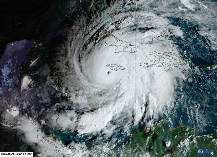 US-Behörde: Extrem starker Hurrikan 