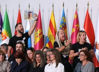 Ein Jahr nach Flutkatastrophe in Spanien: Gedenken an 237 Opfer - Wut über Krisenmanagement