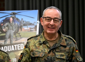 Drohnen: Generalinspekteur Breuer will auf Abschuss verzichten