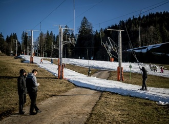 Schneemangel wegen Klimawandels: Skigebiet Céüze baut Skilifte ab