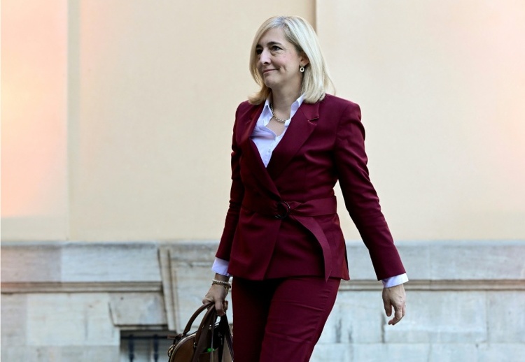 Triage-Beschluss: Gesundheitsministerin Warken will mit Ländern 