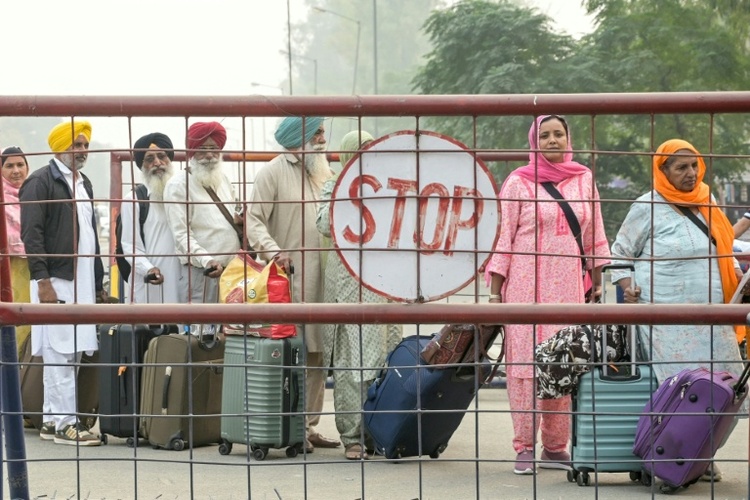 Indische Sikhs pilgern erstmals seit Grenzkonflikt wieder nach Pakistan