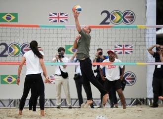 Prinz William spielt fürs Klima in Rio Fußball und Volleyball