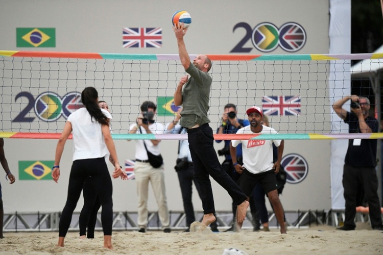 Prinz William spielt fürs Klima in Rio Fußball und Volleyball