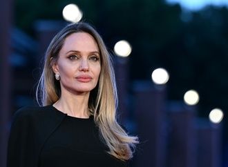Berichte: Angelina Jolie zu Überraschungsbesuch in südukrainischer Stadt Cherson