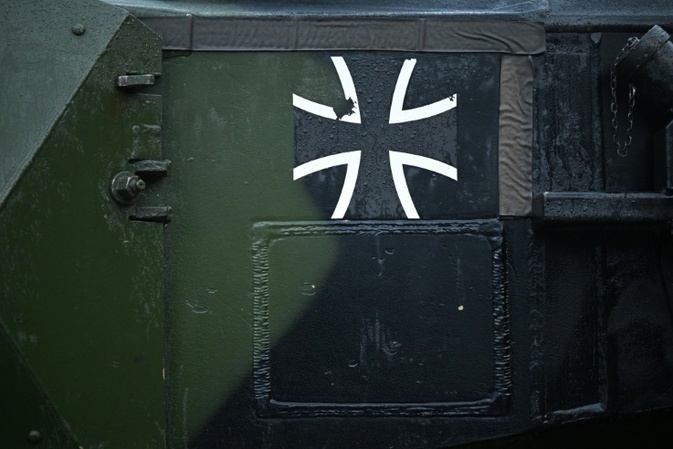 Sachverständige: Wehrdienstgesetz unzureichend - Jüngere fühlen sich ignoriert