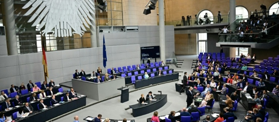 Bundestag schränkt Missbrauch von Lachgas und K.O.-Tropfen ein