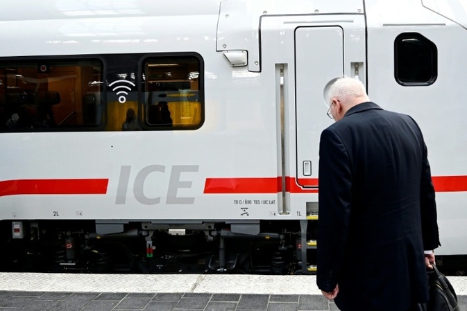 Medienbericht: Deutsche Bahn bremst weiterhin Konkurrenz bei Navigator-App aus
