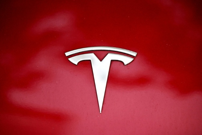 Umfrage: Großteil der E-Auto-Fahrer lehnt Tesla aus politischen Gründen ab