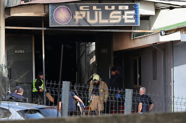 Prozess um Disko-Brandkatastrophe mit 63 Toten beginnt in Nordmazedonien