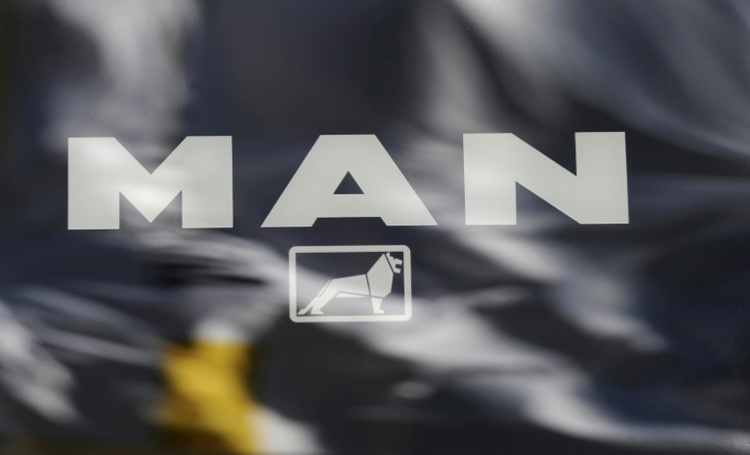 MAN baut Stellen ab und erwägt Produktionsverlagerungen - IG Metall protestiert