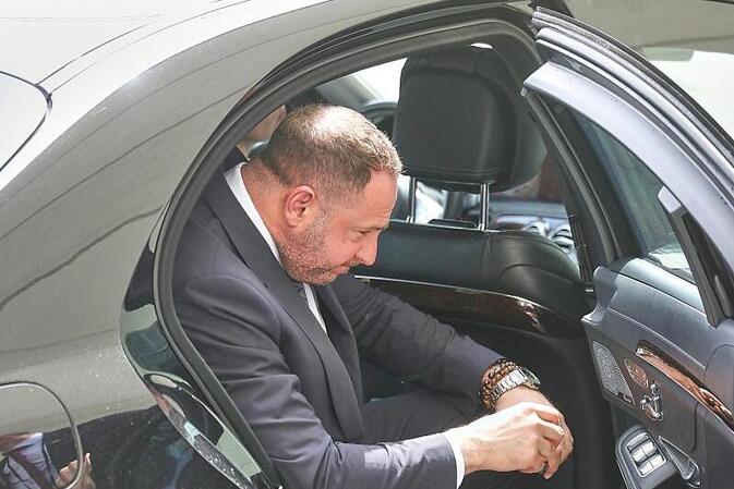 Selenskyj-Berater tritt nach Korruptionsrazzia zurück