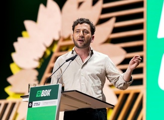 Grünen-Chef Banaszak fordert sozial gerechteren Klimaschutz