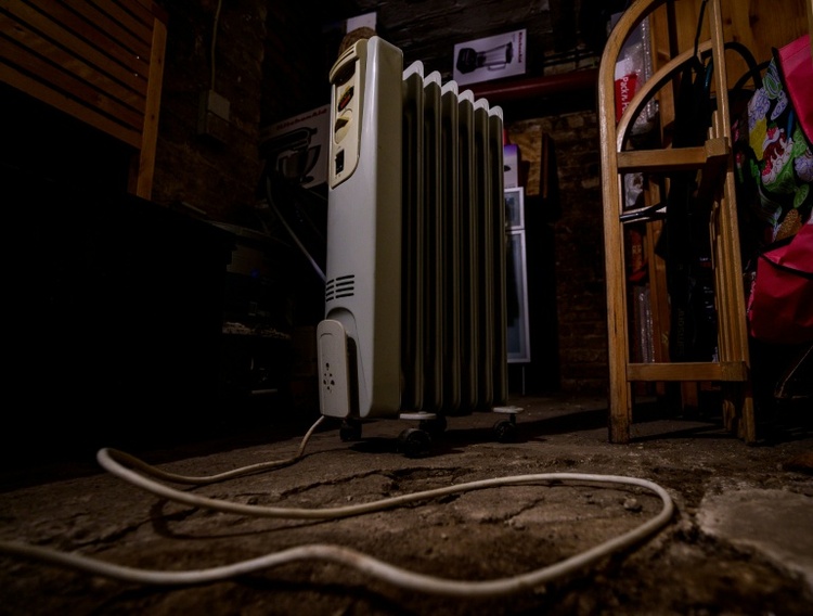 Deutsche heizen sparsamer als vor Energiekrise - Fernwärme deutlich teurer