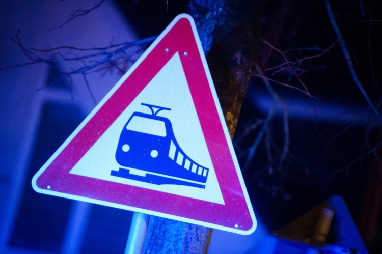 Tödlicher Unfall an Bahnhof in Baden-Württemberg: Mann von Zug erfasst