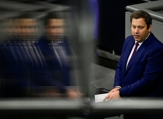 Klingbeil kündigt weitere Entlastungen für Kommunen an