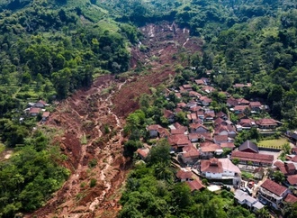 ''Es fehlt an allem'': Große Not in Hochwassergebieten in Indonesien