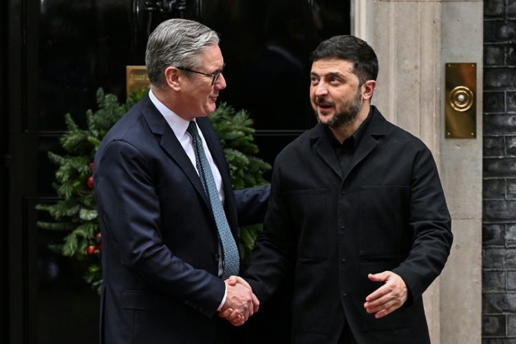 Selenskyj zu Treffen mit Merz, Starmer und Macron in London eingetroffen