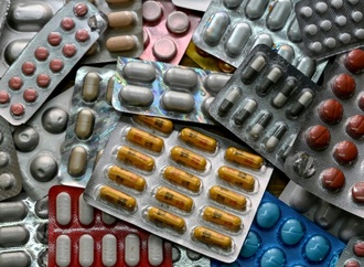 Krankenkassenausgaben für Medikamente erneut gestiegen - AOK fordert Reform