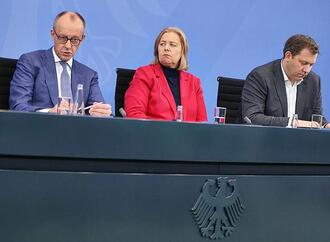 Grüne werfen Regierung Handlungsunfähigkeit vor