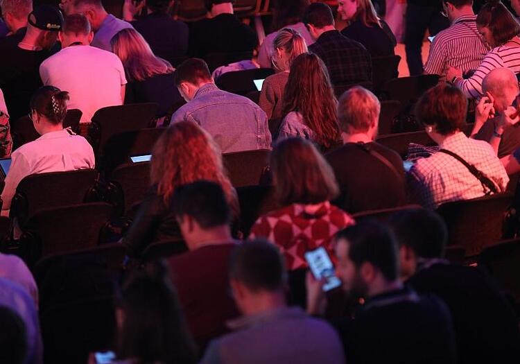 Günther und Brantner wollen Tiktok-Verbot für Jugendliche