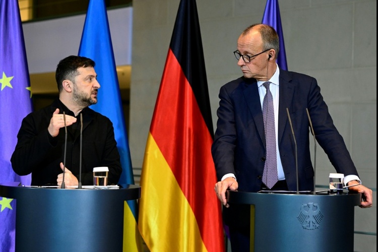 Ukraine: Selenskyj und Merz sehen Fortschritte bei Sicherheitsgarantien - Europäer schlagen 