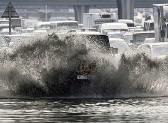 Starker Regen: Polizei in Dubai warnt Bewohner vor Verlassen ihrer Häuser