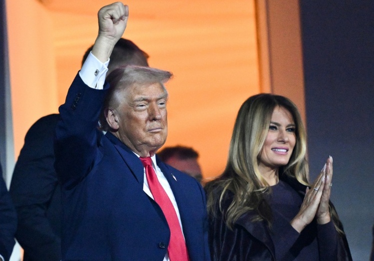 Trump drückt Kulturzentrum in Washington seinen Namen auf