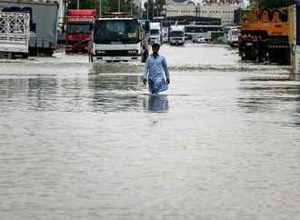 Starkregen: Flugausfälle und überflutete Straßen in Vereinigten Arabischen Emiraten