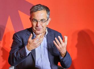 Navid Kermani wünscht sich mehr Begeisterung in der Politik