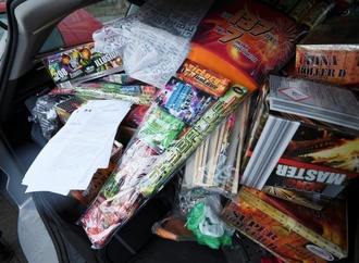 Schwerverletzter und brennende Bar - Erste Unfälle mit Feuerwerk am Wochenende