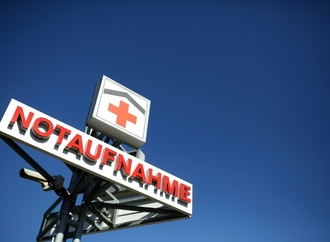 AOK-Auswertung: An Silvester deutlich mehr Verletzte in Kliniken