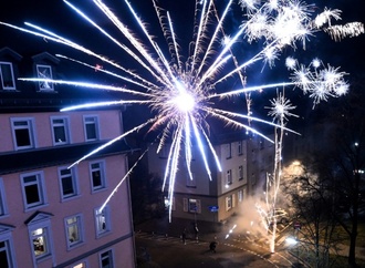 Tote durch illegale Pyrotechnik in Bielefeld: Weiter kein Hinweis auf Zusammenhang