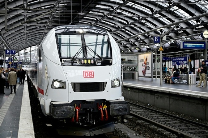 Pünktlichkeit der Deutschen Bahn im Dezember deutlich verbessert