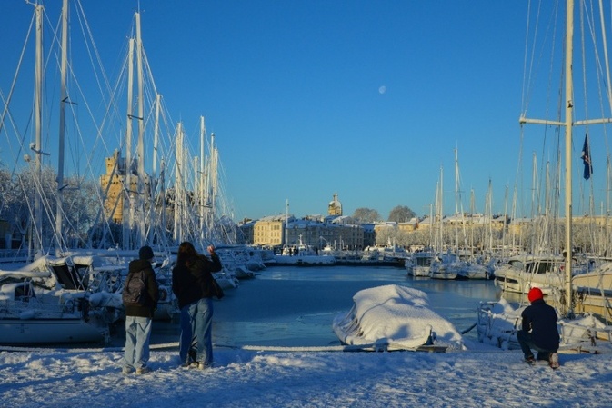 Harscher Winter legt weiterhin Teile Europas lahm - Fünf Tote in Frankreich