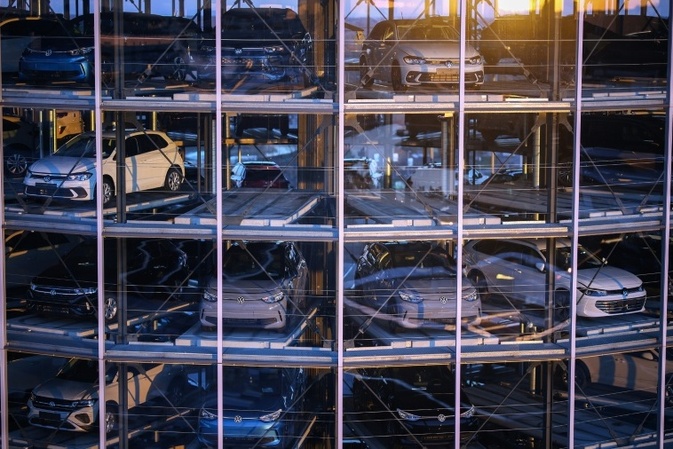 Leichtes Wachstum auf Neuwagenmarkt - Starkes Plus bei E-Autos und Plugin-Hybriden