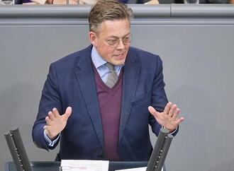 Grüne drängen nach Brandanschlag auf umfangreiche Ermittlungen