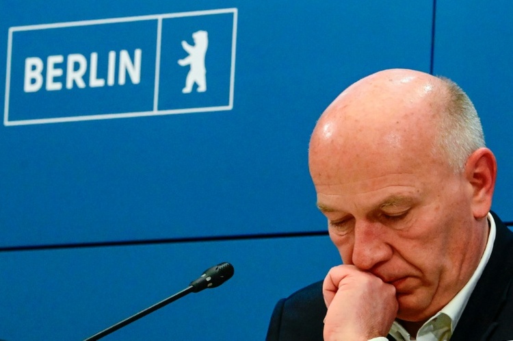 Wegner rechtfertigt Tennis-Ausflug während Blackouts - Opposition empört