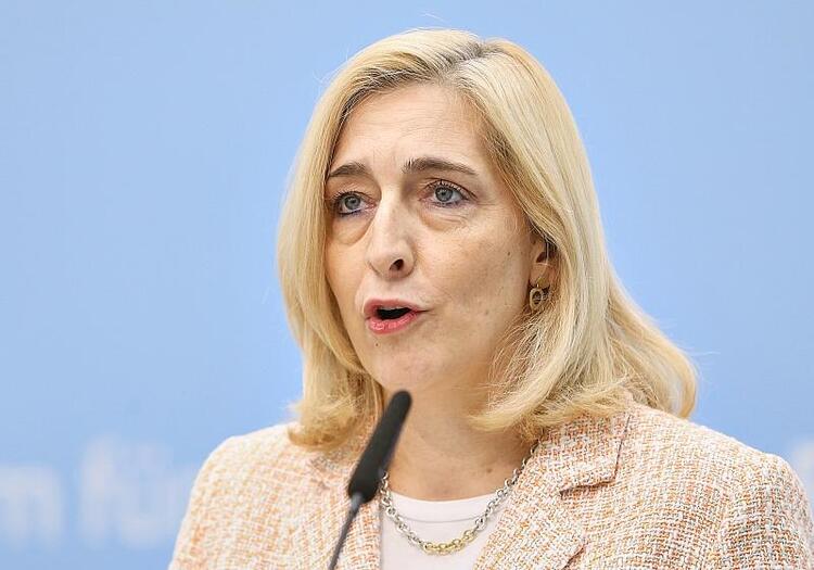 Extremwetter: Warken warnt vor 