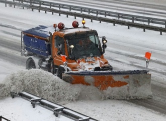 Wintersturm ''Elli'' sorgt für Chaos: Gestörter Bahnverkehr und tödliche Unfälle