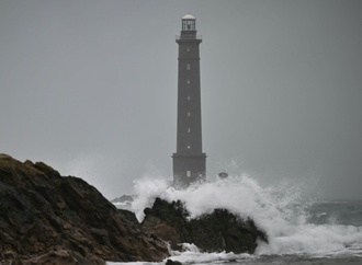 Stromausfälle in Frankreich wegen heftigen Wintersturms ''Goretti''