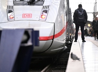 Winterchaos durch Wintersturm ''Elli'': Bahn stellt Fernverkehr im Norden ein