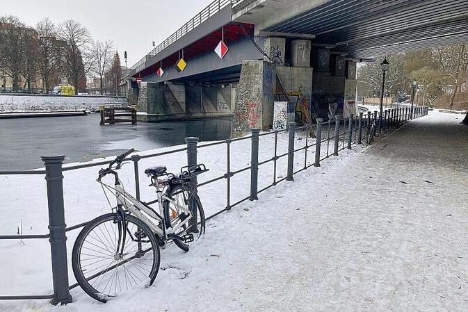 Kältewelle: Linke will Obdachlose in leeren Büros unterbringen