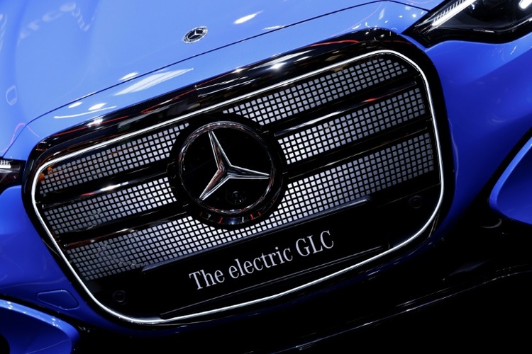 Absatz von Mercedes 2025 um zehn Prozent gesunken