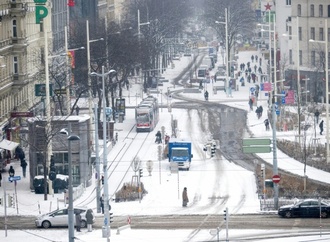 Eisregen führt in Zentraleuropa zu Beeinträchtigungen im Verkehr