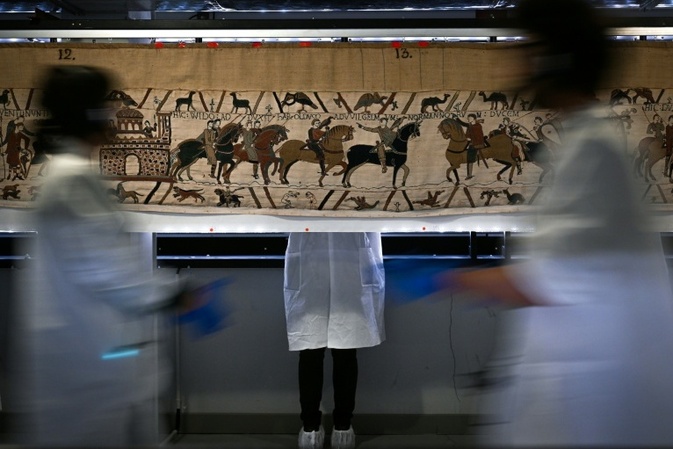 Deutschland gibt Fragmente von berühmtem Wandteppich nach Bayeux zurück