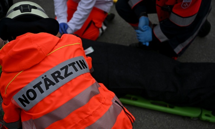 Nordrhein-Westfalen: Zwei Tote nach Zusammenstoß zweier entgegenkommender Autos