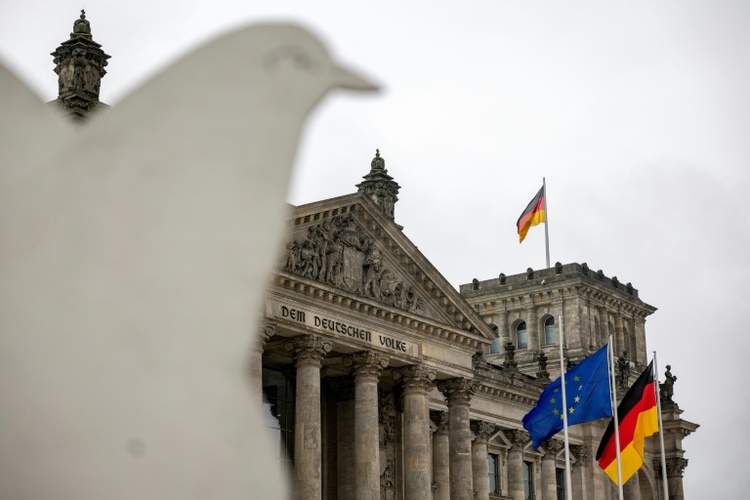 SPD-Außenexperte rät Merz zu Absage an Trumps 