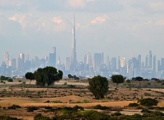 Illegale Geschäfte mit Immobilien in Dubai: Geldstrafen für Angeklagte in Hamburg